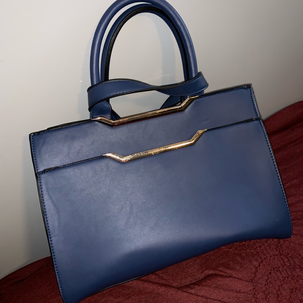 Medium size purse with long strap